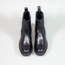 Lade das Bild in den Galerie-Viewer, Aruci - Chelsea Boot (Lammfell)
