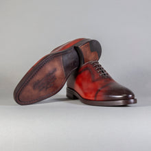 Lade das Bild in den Galerie-Viewer, Antonio Maurizi - Oxford Wholecut Half Brodue

