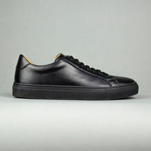 Lade das Bild in den Galerie-Viewer, Aruci - Sneaker
