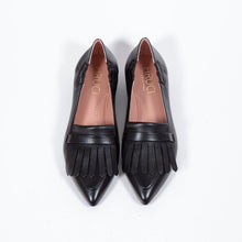 Lade das Bild in den Galerie-Viewer, Aruci - flache Pumps
