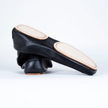 Lade das Bild in den Galerie-Viewer, Aruci - Slipper
