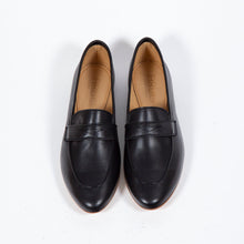 Lade das Bild in den Galerie-Viewer, Aruci - Slipper
