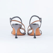 Lade das Bild in den Galerie-Viewer, Aruci - Sandalen
