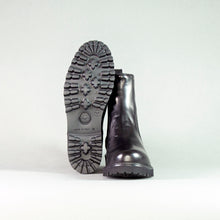 Lade das Bild in den Galerie-Viewer, Aruci - Chelsea Boot (Lammfell)
