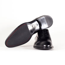 Lade das Bild in den Galerie-Viewer, Corvari - Oxford Plain
