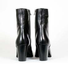 Lade das Bild in den Galerie-Viewer, Triver - Ankle Boot
