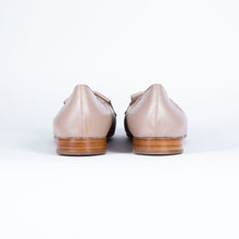 Lade das Bild in den Galerie-Viewer, Aruci - flache Pumps

